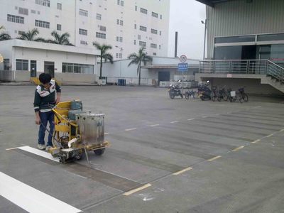 工廠道路劃線(xiàn)|工廠交通設(shè)施施工案例|交通標(biāo)牌安裝|限速牌|禁止通行